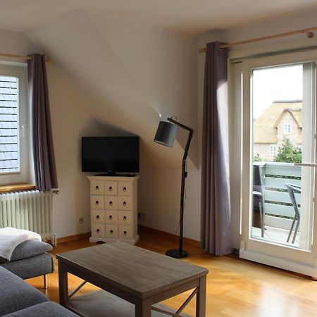 Schmuck Un Fien - Gemuetliches Urlaubszuhause Mit 2 Schlafzimmern Im Wunderschoenen Ortsteil Dorf Fuer Familien- Freunde- Und Paarurlaub Apartamento Sankt Peter-Ording Exterior foto